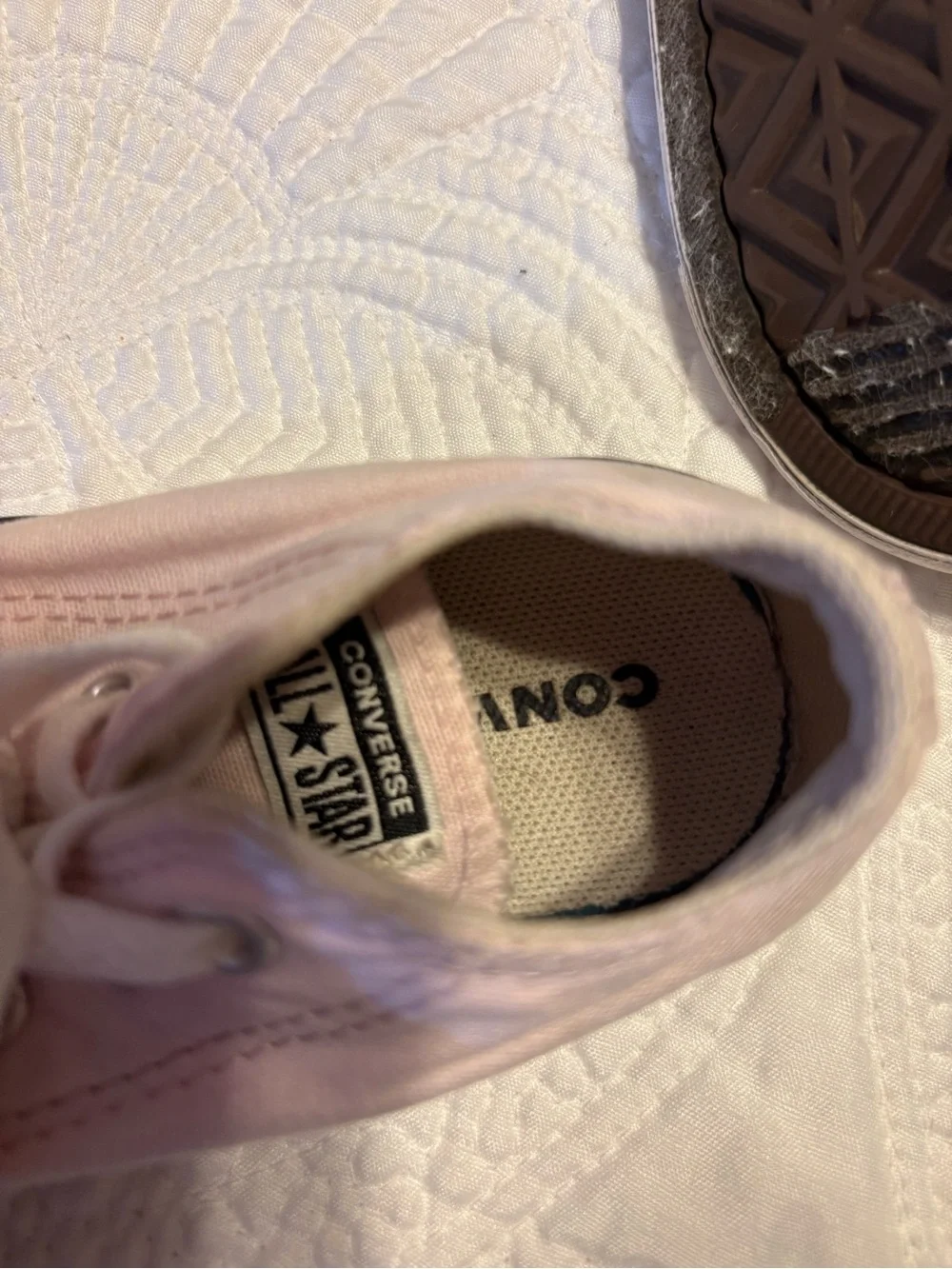 Converse Chuck Taylor Toddler 7 Pink Low Top Sneakers Classic Canvas Lace-up